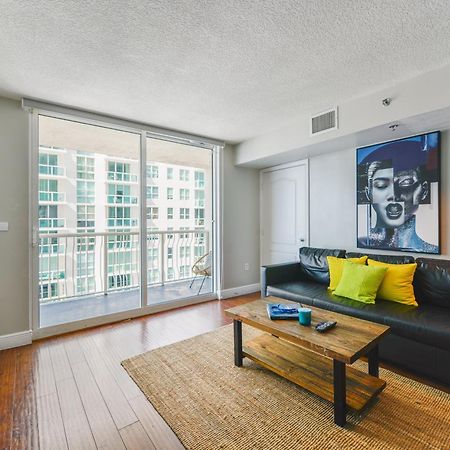 Amazing 3 Bedroom Condo At Brickell With Pool Маями Екстериор снимка